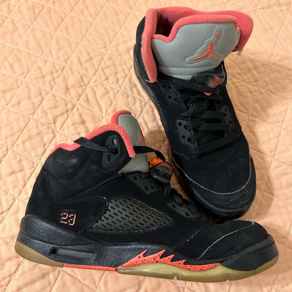 Jordan 5 retro black/hot pink